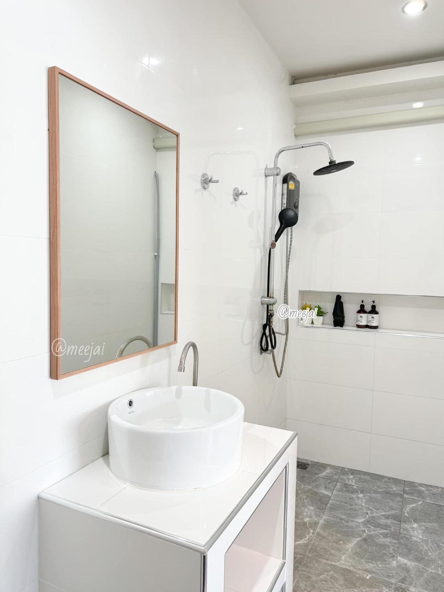 فندق มีใจ พูลวิว เกาะล้าน Meejai Pool View Kohlarn المظهر الخارجي الصورة
